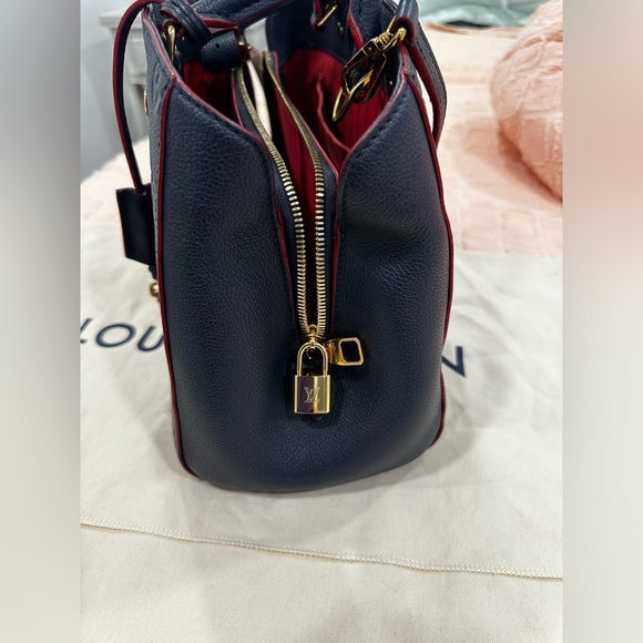 💙BLUE EMPREINTE💙Louis Vuitton Montaigne empreinte with strap - Picture 9 of 15